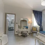 Cozy Downtown בית הארחה אולביה