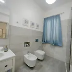 בית הארחה Cozy Downtown אולביה